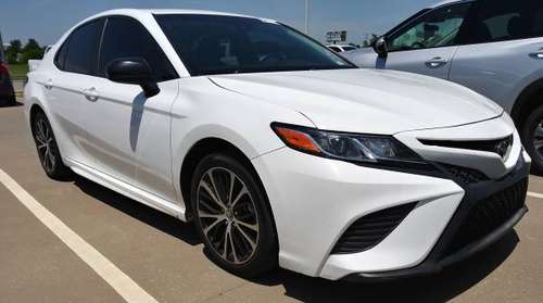 2018 Toyota Camry L - Blacked Out! Like New! - - by for sale in Ardmore, TX