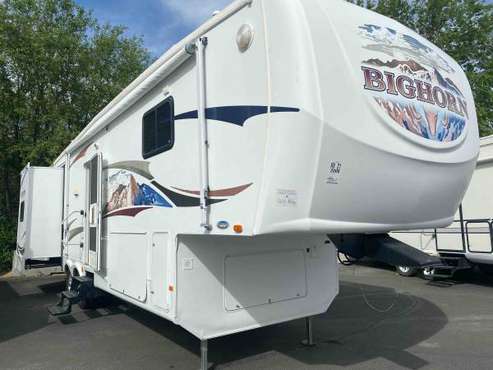 30 foot 5th Wheel - Gently Used - Super Nice! 3 Slide Outs! - cars & for sale in Nampa, ID