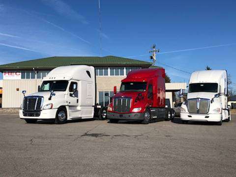 Freightliner Cascadia, Kenworth T680, Peterbilt 579 - Available Now! for sale in Lavergne, FL