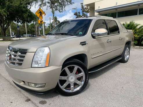 CADILLAC ESCALADE EXT - cars & trucks - by owner - vehicle... for sale in Plantation, FL