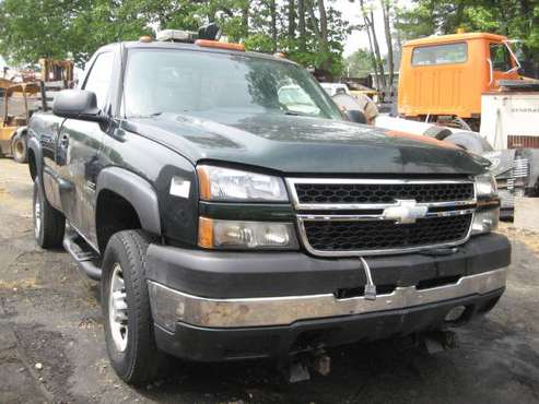 chevy duramax 4x4 pick up - cars & trucks - by dealer - vehicle... for sale in Salisbury, MA