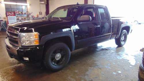 2011 Chevy Silvrerado 4x4 Extra Cab 4x4 - - by dealer for sale in Watertown, NY