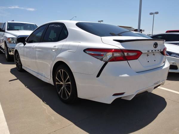 2018 Toyota Camry L - Blacked Out! Like New! - - by for sale in Ardmore, TX – photo 5