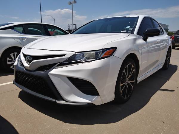 2018 Toyota Camry L - Blacked Out! Like New! - - by for sale in Ardmore, TX – photo 2