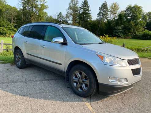 2012 Chevrolet Traverse LS - cars & trucks - by owner - vehicle... for sale in Wixom, MI