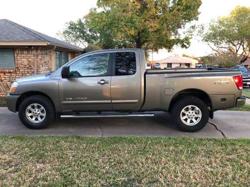 2007 Nissan Titan SE 4x4 OFF Road Ext. Cab 4 Doors Excellent... for sale in irving, TX
