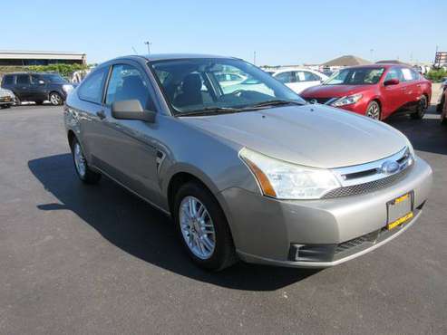 2008 Ford Focus SE Coupe - cars & trucks - by dealer - vehicle... for sale in Jackson, MO