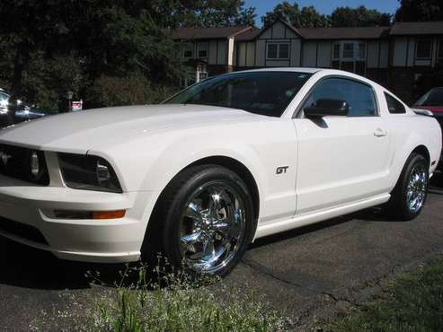 2007 Ford Mustang GT Premium - cars & trucks - by owner - vehicle... for sale in Allison Park, PA