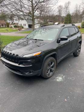 2016 Jeep Cherokee 4x4 - cars & trucks - by owner - vehicle... for sale in Shavertown, PA