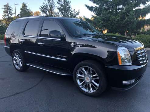 2013 Cadillac Escalade AWD LOW MILES ONLY 72K for sale in Federal Way, WA