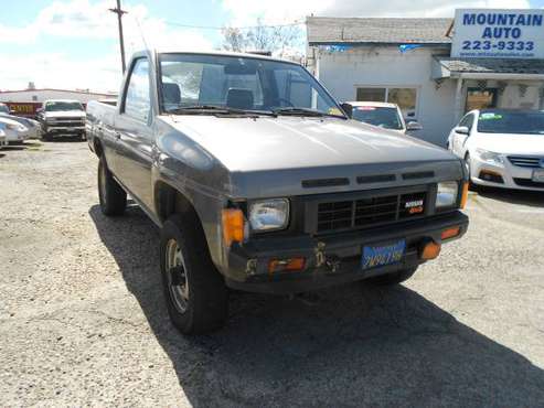 86 NISSAN PICKUP 4X4 for sale in Martell, CA