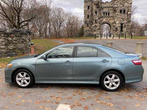2009 Toyota Camry SE! - cars & trucks - by owner - vehicle... for sale in Worcester, MA
