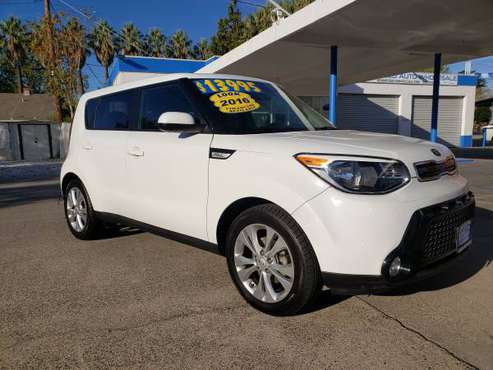 ** 2016 KIA SOUL ** GAS SAVER!! - cars & trucks - by dealer -... for sale in Red Bluff, CA