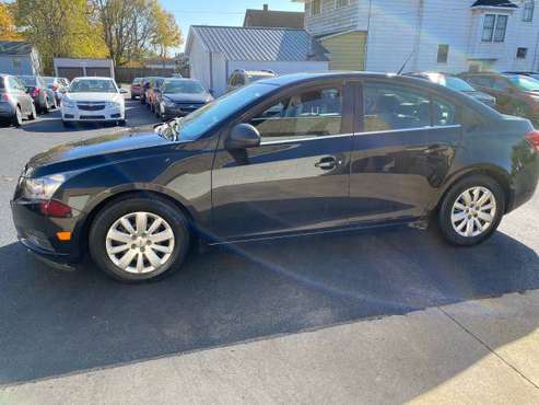 2011 CHEVY CRUZE LS**JUST DETAILED** - cars & trucks - by dealer -... for sale in warren, OH