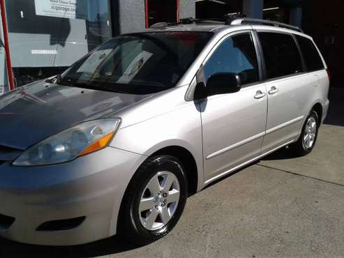 2008 Toyota Sienna LE - cars & trucks - by owner - vehicle... for sale in Frederick, MD