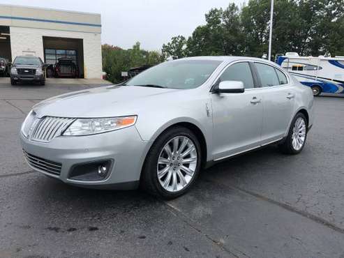 Comfortable! 2009 Lincoln MKS! AWD! Loaded! Nice! for sale in Ortonville, MI