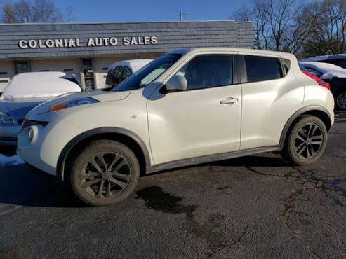 2012 Nissan JUKE SL AWD - cars & trucks - by dealer - vehicle... for sale in Youngstown, OH