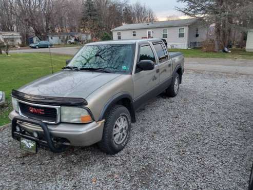2004 GMC Sonoma ZR5 4WD CREW CAB For Sale - cars & trucks - by owner... for sale in Saegertown, PA