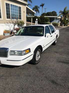 1995 linc towncar - cars & trucks - by owner - vehicle automotive sale for sale in Ventura, CA