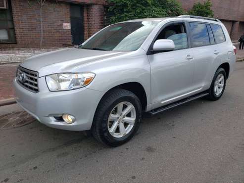 2010 TOYOTA HIGHLANDER SE SPORT 4D UTILITY 4D - cars & trucks - by... for sale in Bronx, NY