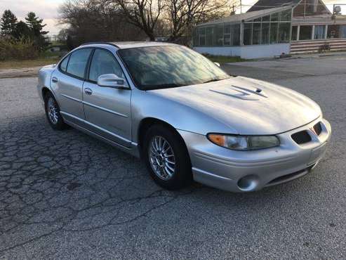 2001 PONTIAC GRAND PRIX GT - cars & trucks - by owner - vehicle... for sale in York, PA
