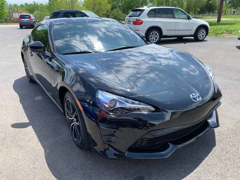 2017 Toyota 86 25,511 miles extended factory warranty! LIKE NEW! for sale in Somerset, KY