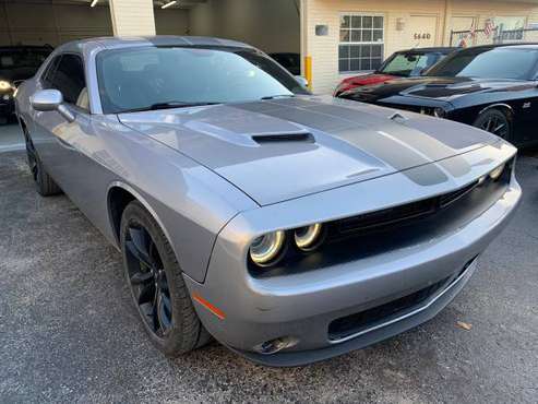 2017 Dodge Challenger SXT CLEAN TITLE ONE OWNER - cars & trucks - by... for sale in Hollywood, FL