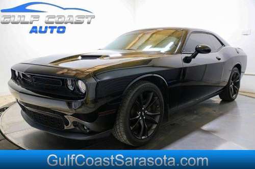 2018 Dodge CHALLENGER SXT LOW MILES EXHAUST COLD AD RUNS GREAT for sale in Sarasota, FL