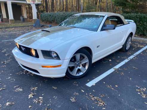 2007 Mustang GT Convertible / LOW MILES/ Excellent Condition - cars... for sale in Chapel hill, NC