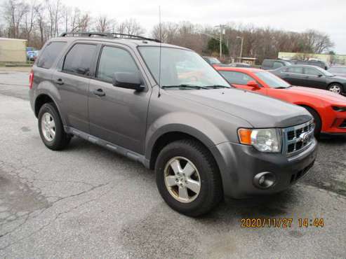2011 Ford Escape XLT - cars & trucks - by dealer - vehicle... for sale in Newark, DE