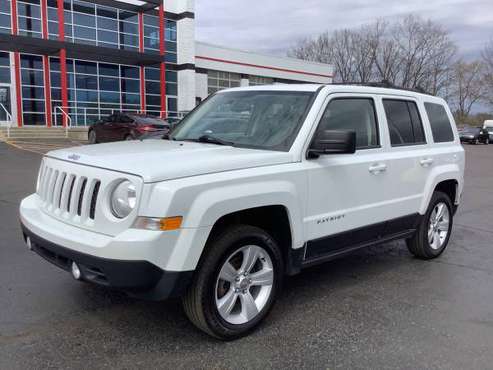 Clean Carfax! 2014 Jeep Patriot Latitude! 4x4! Nice! for sale in Ortonville, OH