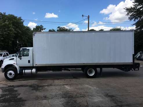 2015 INTERNATIONAL 4300 26ft Box Truck W/Liftgate 6.7L CUMMINS... for sale in Arlington, LA