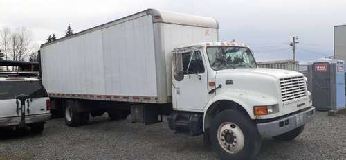 2,001 International 26' w lift gate - cars & trucks - by owner -... for sale in Lynnwood, WA