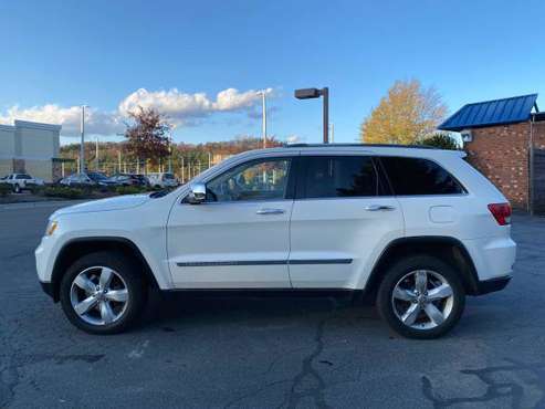 Jeep Grand Cherokee Overland- 4x4 - cars & trucks - by owner -... for sale in Boone, NC