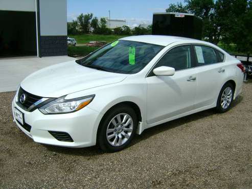 2016 Nissan Altima 2.5 S, Pearl White, Rear Cam, Warranty for sale in Sisseton, ND