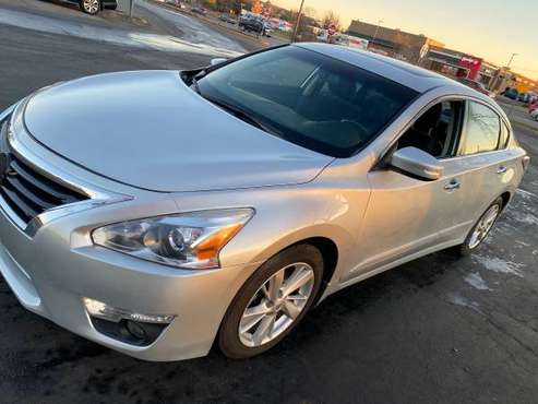 2014 Nissan Altima SV - cars & trucks - by owner - vehicle... for sale in Minneapolis, MN