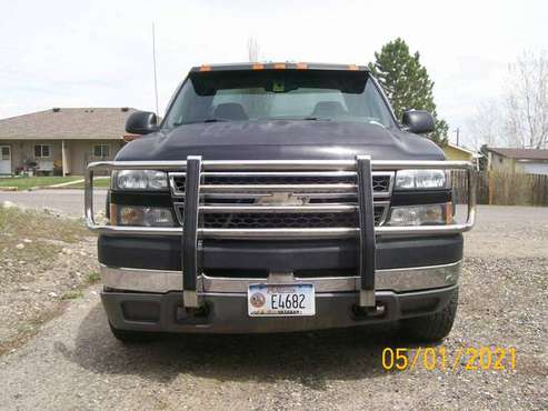 2005 Chevy Silverado 2500 HD Extended Cab LS Pickup 4 Door 8 Foot for sale in LIVINGSTON, MT