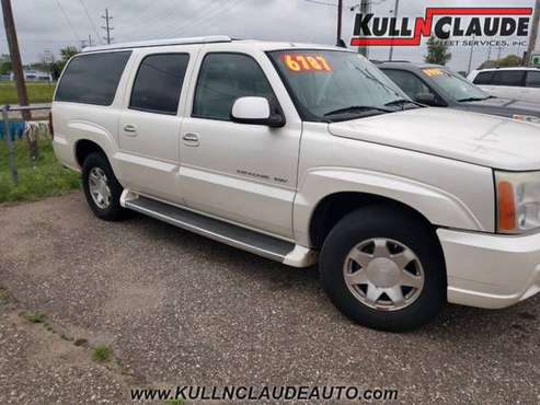 2006 Cadillac Escalade ESV Base AWD 4dr SUV - cars & trucks - by... for sale in ST Cloud, MN