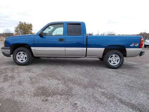 2004 Chevy Silverado 1500 LS Ext. Cab (4WD, LOW MILES) for sale in Delta, OH