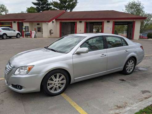 NICE 2008 Toyota Avalon Limited for sale in Des Moines, IA