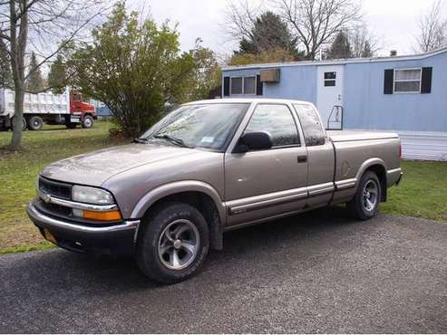 2003 Chevy S-10 - cars & trucks - by owner - vehicle automotive sale for sale in Ontario Center, NY