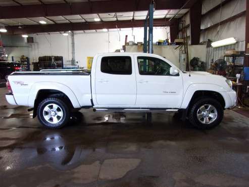 2010 Toyota Tacoma 4x4...crew cab for sale in Kingsford, WI