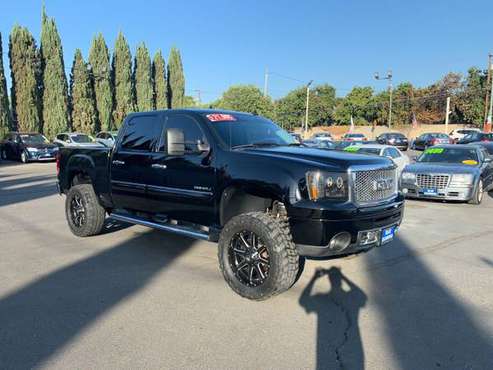 ** 2011 GMC Sierra Denali Crew Cab Loaded BEST DEALS GUARANTEED ** for sale in CERES, CA