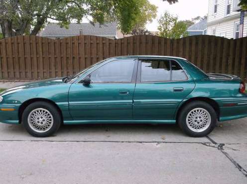 Pontiac Grand Am se --- very nice and only 76k miles for sale in Racine, WI