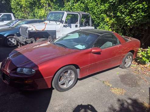 1998 CHEVY CAMARO *** RUNS AND DRIVES PARTS CAR *** PRICE IS FIRM... for sale in Portland, OR