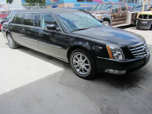 2011 DTS Cadillac Superior 6 door Limousine funeral car hearse for sale in Hollywood, SC