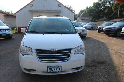 2008 Chrysler Town and Country Touring 4dr Mini Van - cars & trucks... for sale in Rochester, MN