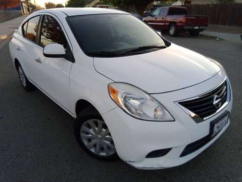 2014 Nissan Versa SV 77k *smogged*Clean Title!!! - cars & trucks -... for sale in Clovis, CA