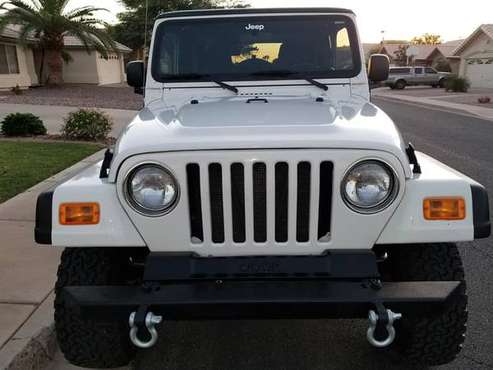 2005 Jeep Wangler X Hard top 4X4 Lifted! 75K miles adult girl driven for sale in Gilbert, AZ