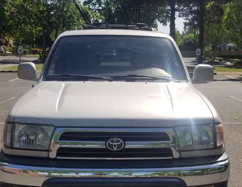 2000 Toyota 4Runner SR5 4WD for sale in Vancouver, OR